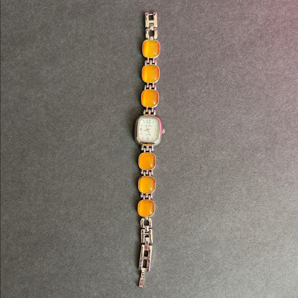 Liz Blanc, Silver and Orange Smartwatch